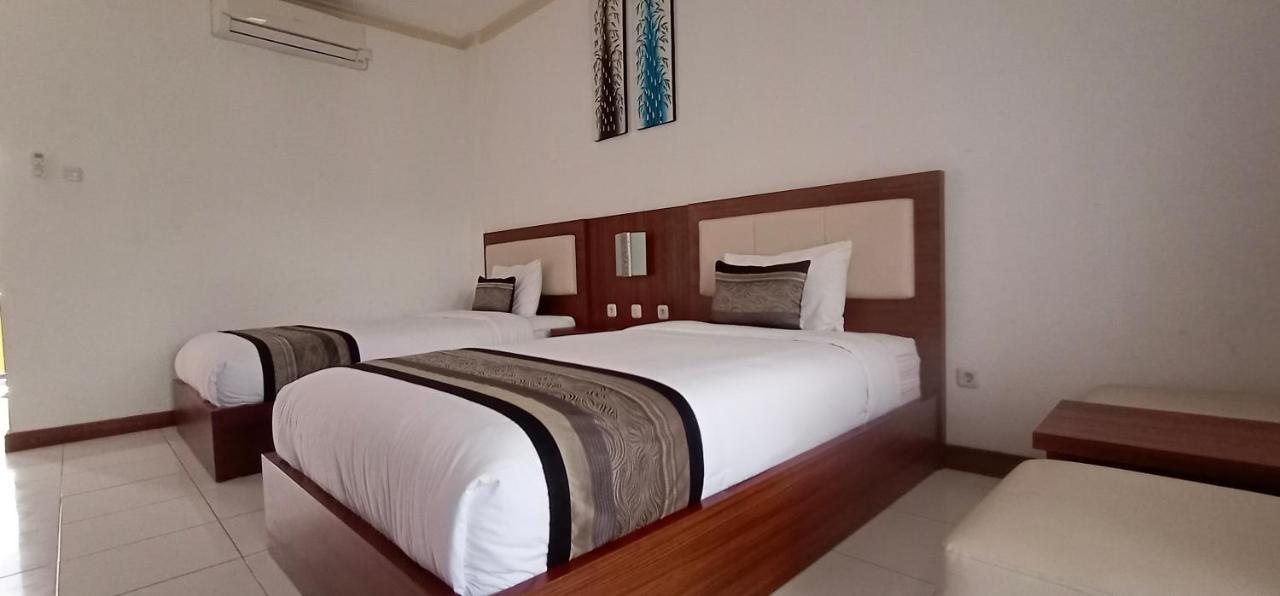 Friends Beach Hotel Kuta  Extérieur photo