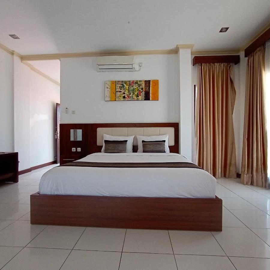Friends Beach Hotel Kuta  Extérieur photo
