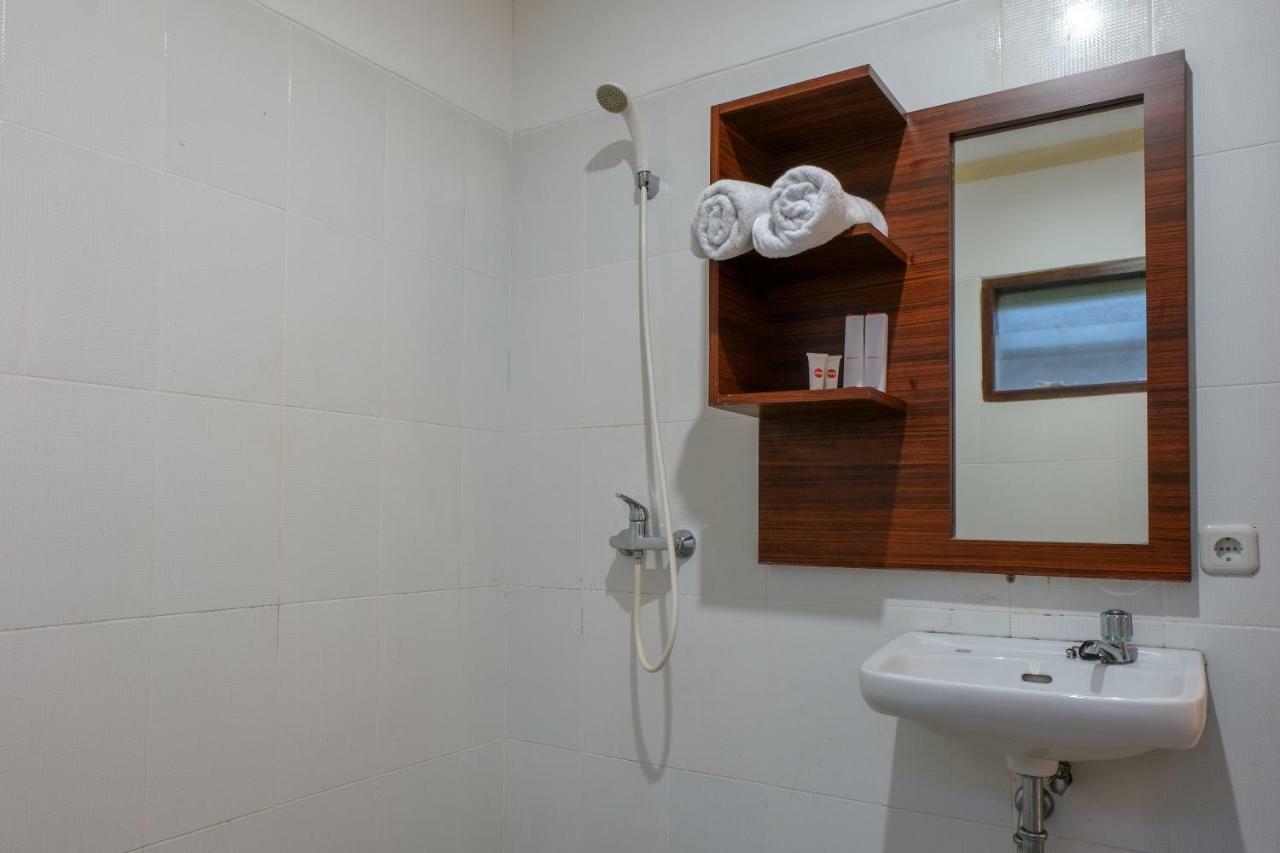 Friends Beach Hotel Kuta  Extérieur photo